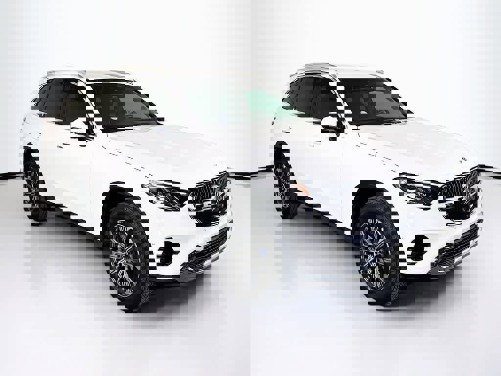 Used 2024 Mercedes-Benz GLC 300 4MATIC image 7