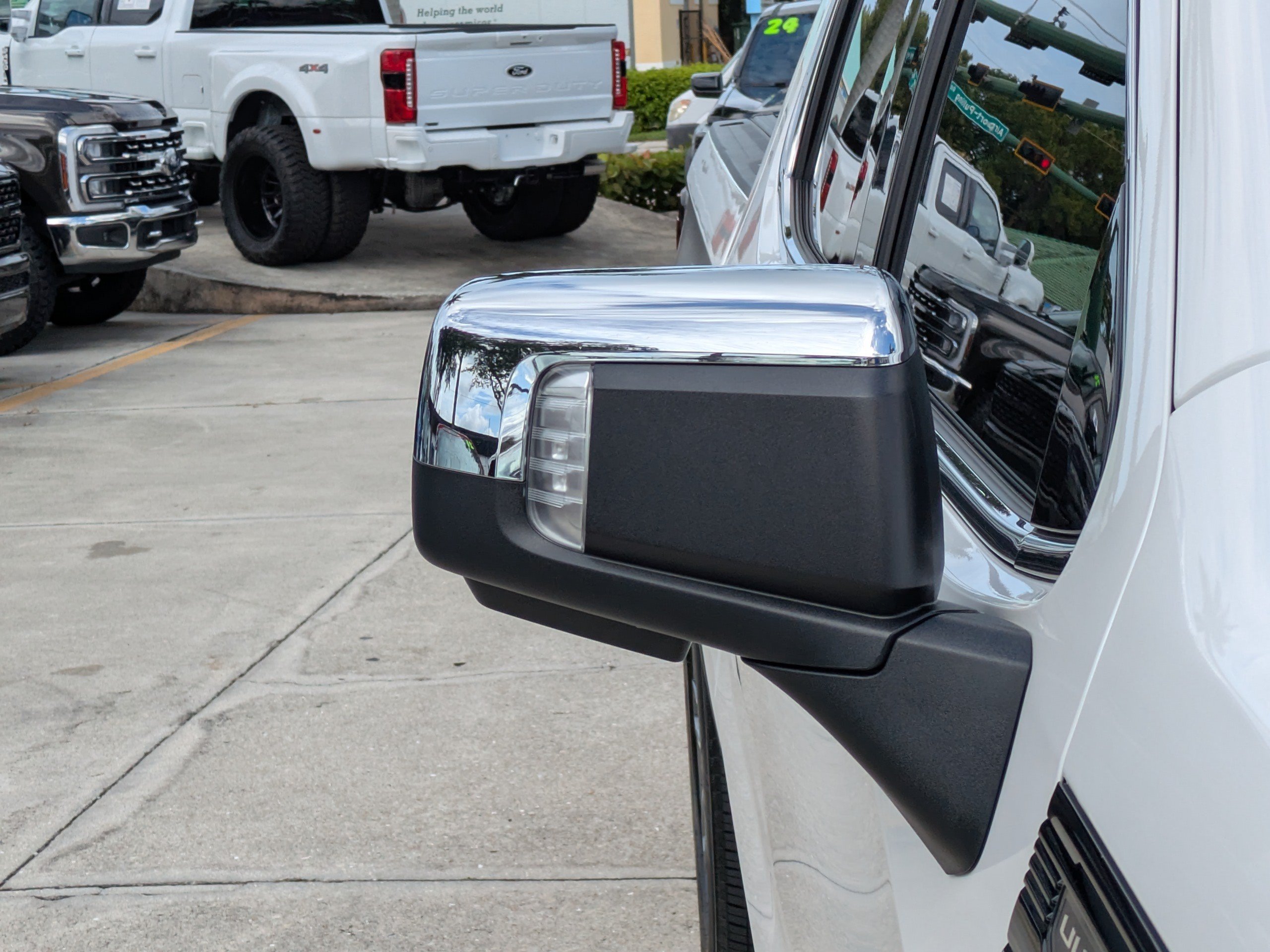 Used 2025 GMC Sierra 1500 Denali Ultimate AWD/4WD image 10