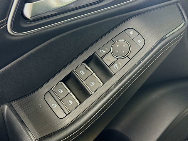 Used 2023 Nissan Rogue Platinum w/ Platinum Premium Package image 18