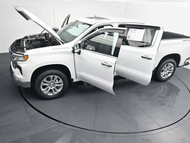 Used 2024 Chevrolet Silverado 1500 LTZ w/ LTZ Convenience Package II AWD/4WD image 40