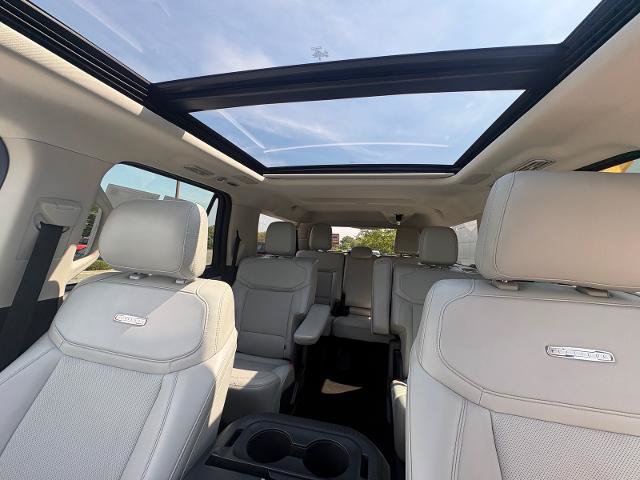 Certified 2025 Ford Expedition Max Platinum w/ Driver's Package AWD/4WD image 13