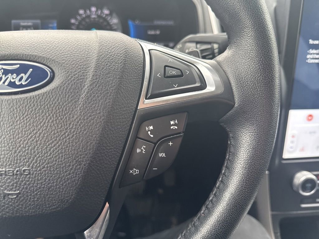 Certified 2022 Ford Edge SEL w/ Sport Appearance Package image 17