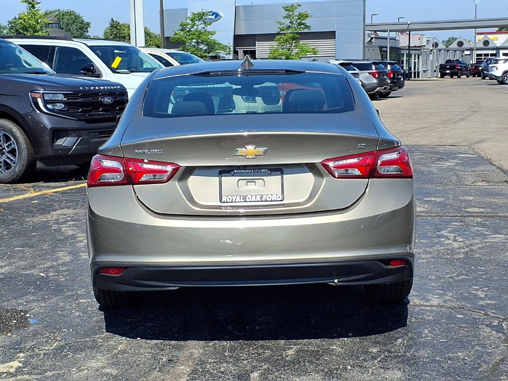 Used 2020 Chevrolet Malibu LT FWD image 20