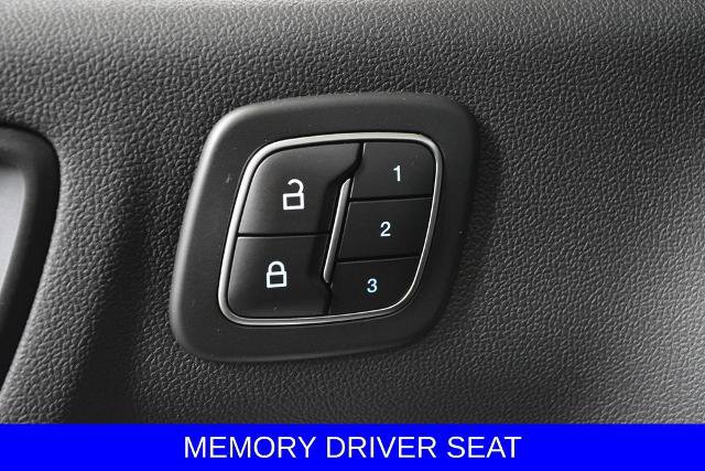 Certified 2022 Ford Escape Titanium w/ Class II Trailer Tow Package image 18