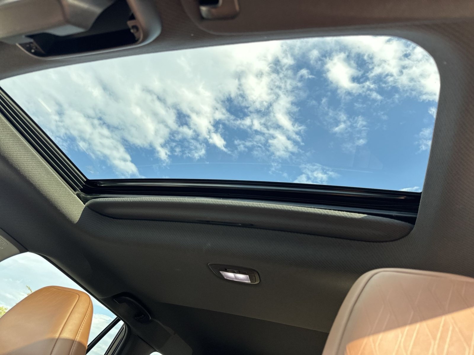 Used 2026 Subaru Outback Touring XT AWD/4WD image 24