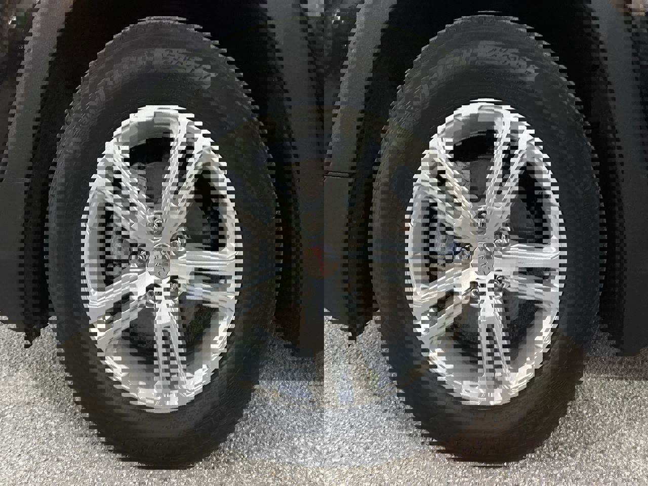 Used 2021 GMC Terrain SLE image 37