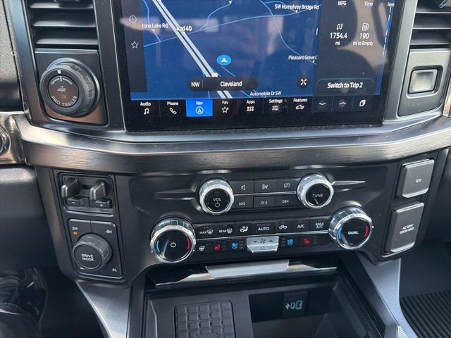 Certified 2024 Ford F350 Lariat w/ Lariat Ultimate Package AWD/4WD image 25