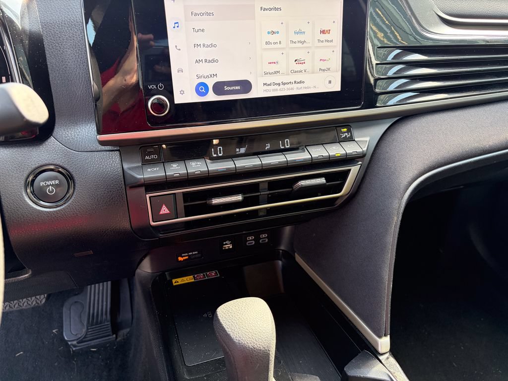 Used 2025 Toyota Camry LE FWD image 20