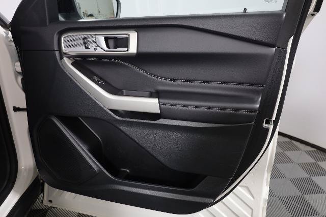 Certified 2024 Ford Explorer XLT w/ Equipment Group 202A AWD/4WD image 32