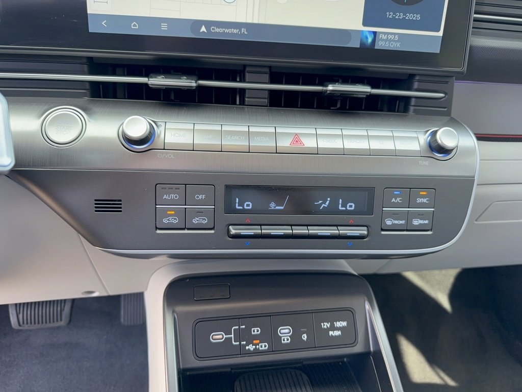 Used 2025 Hyundai Kona Limited image 21