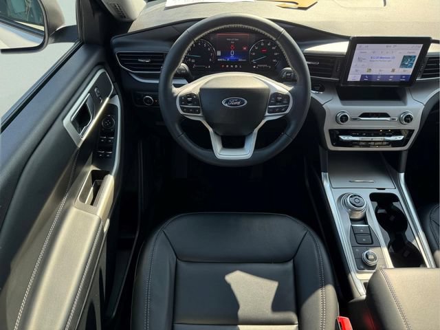 Certified 2023 Ford Explorer XLT w/ Equipment Group 202A AWD/4WD image 11