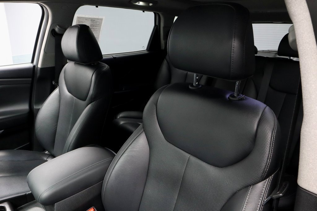 Used 2020 Hyundai Santa Fe Limited image 29