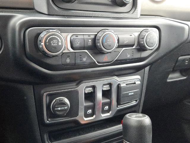 Used 2020 Jeep Wrangler Sport image 27