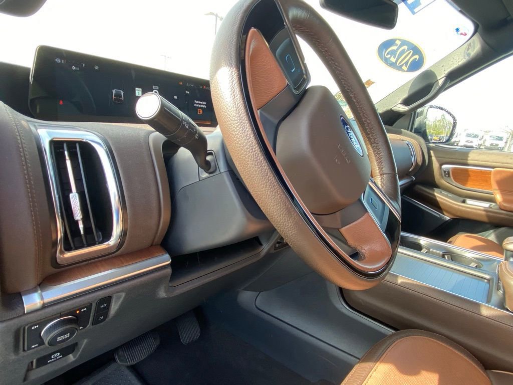 Certified 2025 Ford Expedition King Ranch image 9