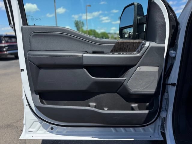 Certified 2026 Ford F250 Lariat w/ Black Appearance Package AWD/4WD image 12