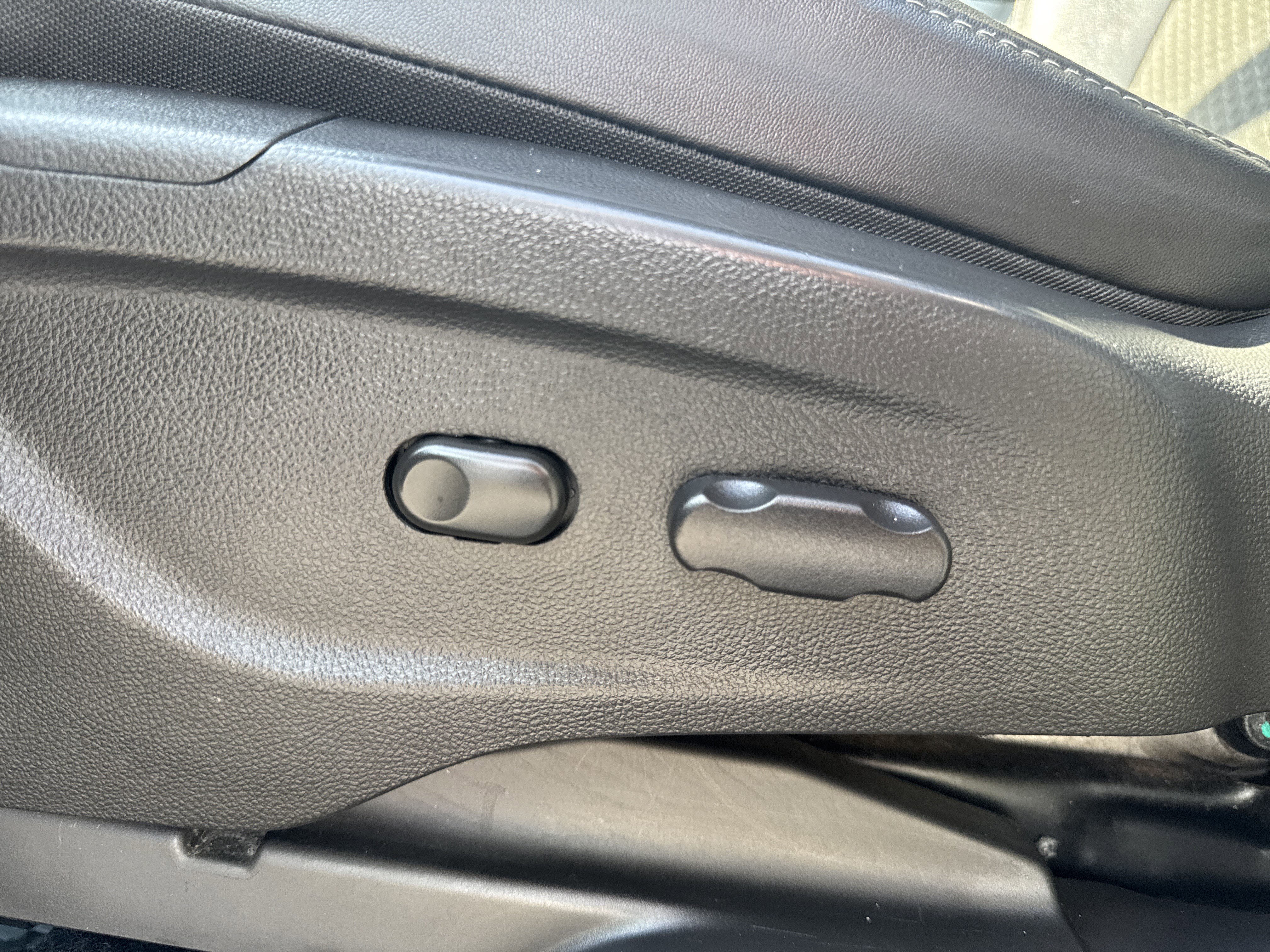 Used 2019 Buick Encore Preferred FWD image 10
