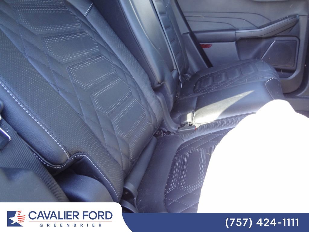 Certified 2023 Ford Escape Platinum w/ Premium Technology Package FWD image 17