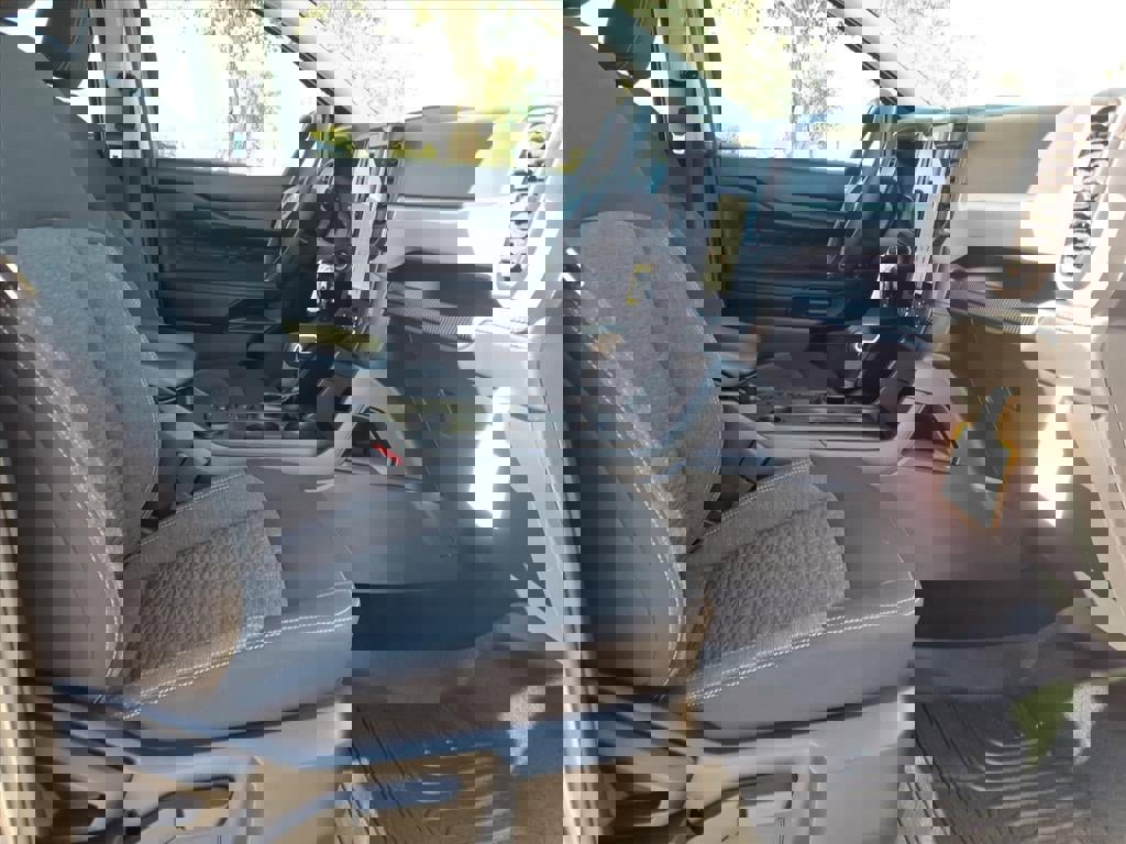 Certified 2025 Ford Ranger XL image 12