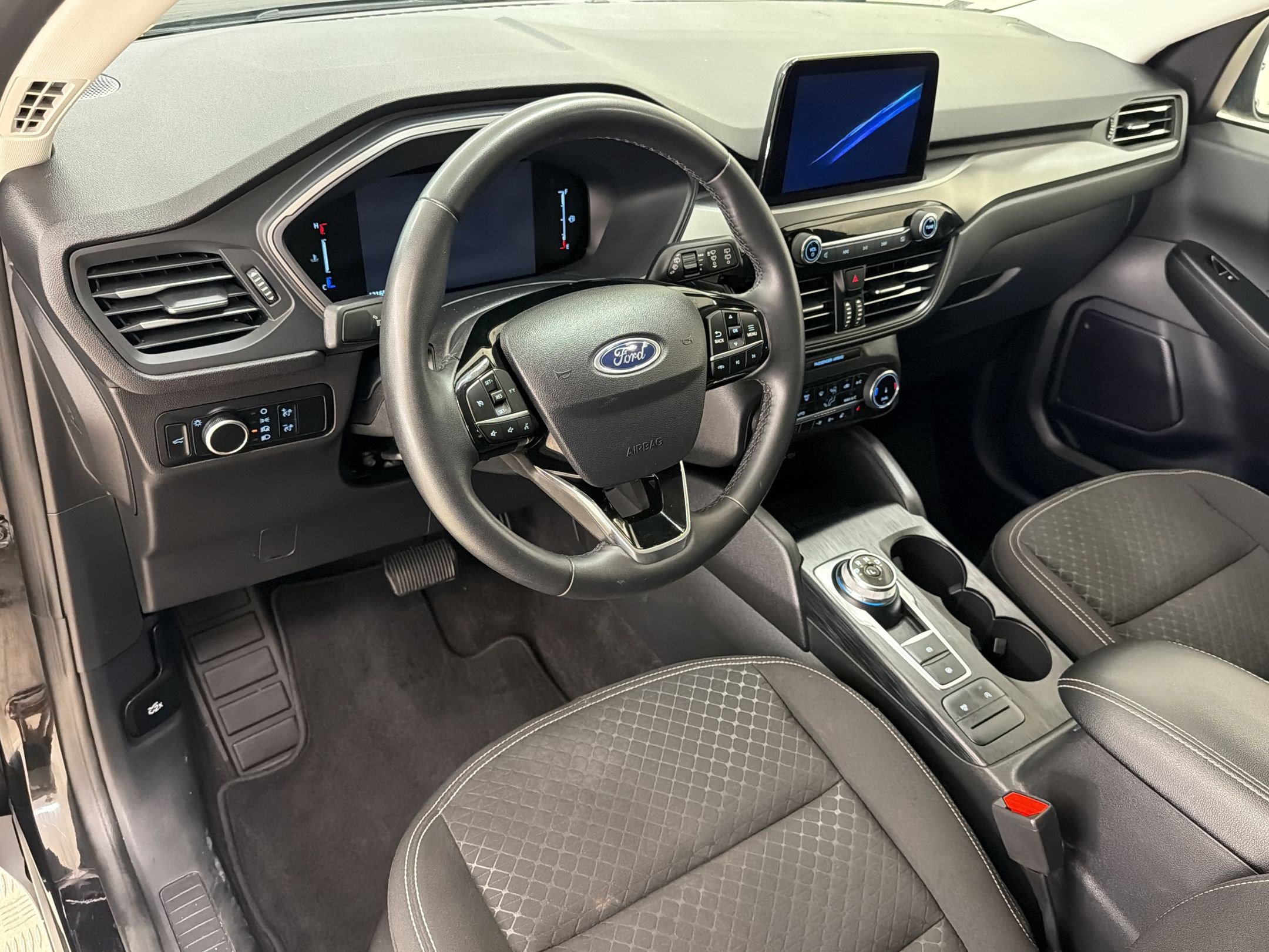 Certified 2023 Ford Escape Active AWD/4WD image 4