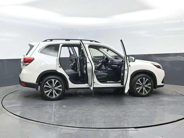 Used 2023 Subaru Forester Limited AWD/4WD image 28