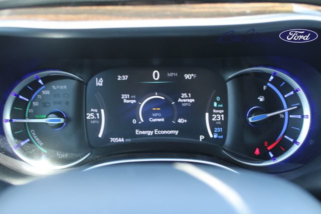 Used 2023 Chrysler Pacifica Limited FWD image 11