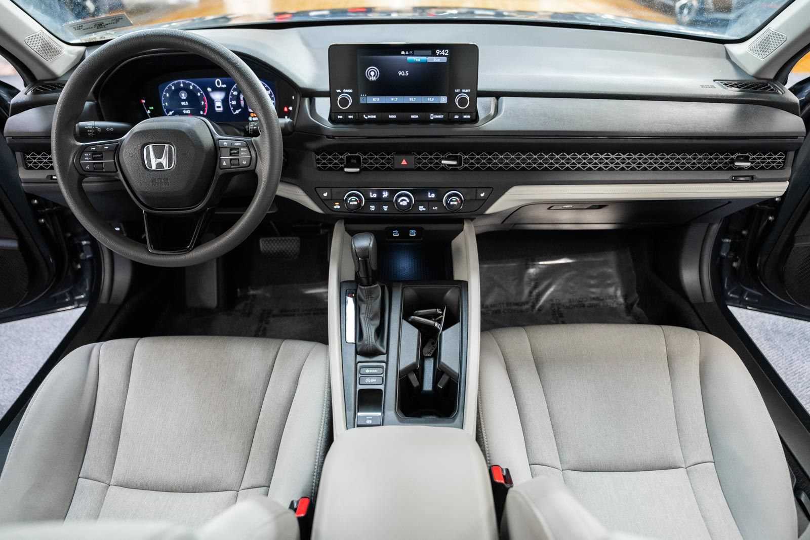Used 2024 Honda Accord EX image 15