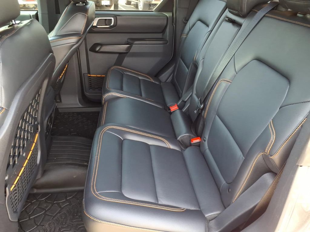 Certified 2024 Ford Bronco Badlands AWD/4WD image 14