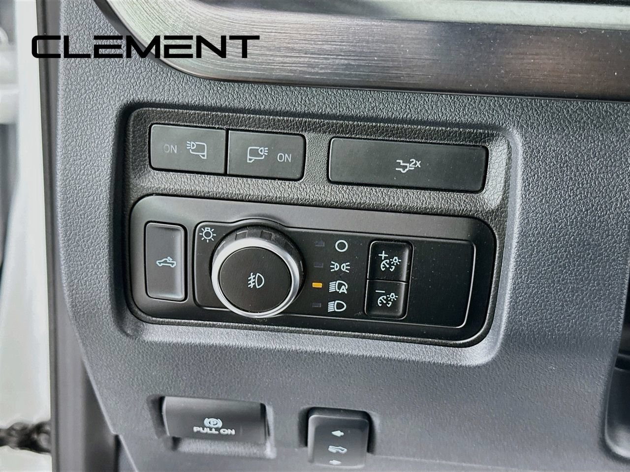 Certified 2023 Ford F350 Lariat w/ Chrome Package AWD/4WD image 14
