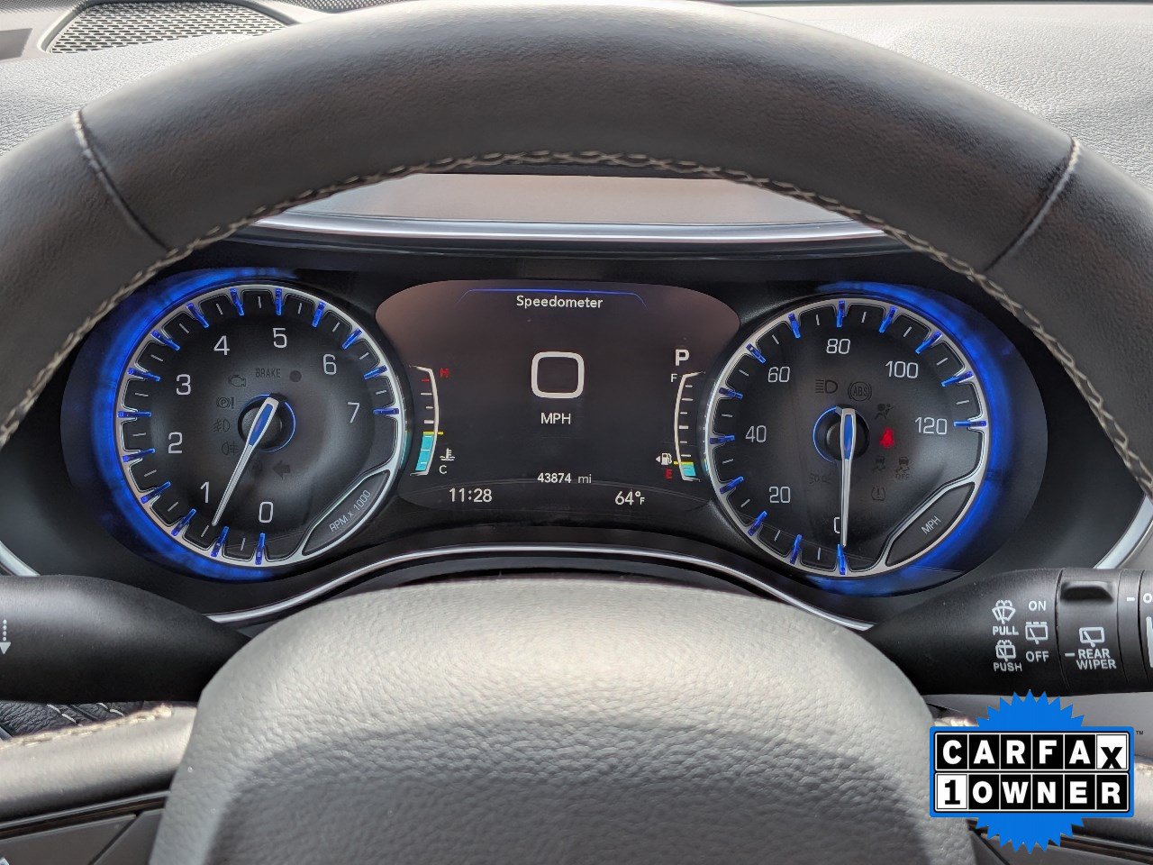Used 2025 Chrysler Pacifica Limited FWD image 33