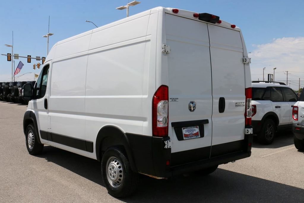 Used 2024 RAM ProMaster 2500 w/ Convenience Group FWD image 6