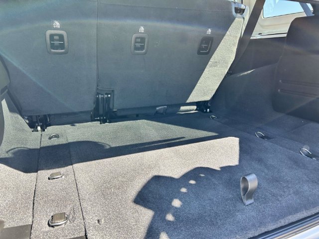 Used 2026 Jeep Wrangler Unlimited Rubicon AWD/4WD image 13