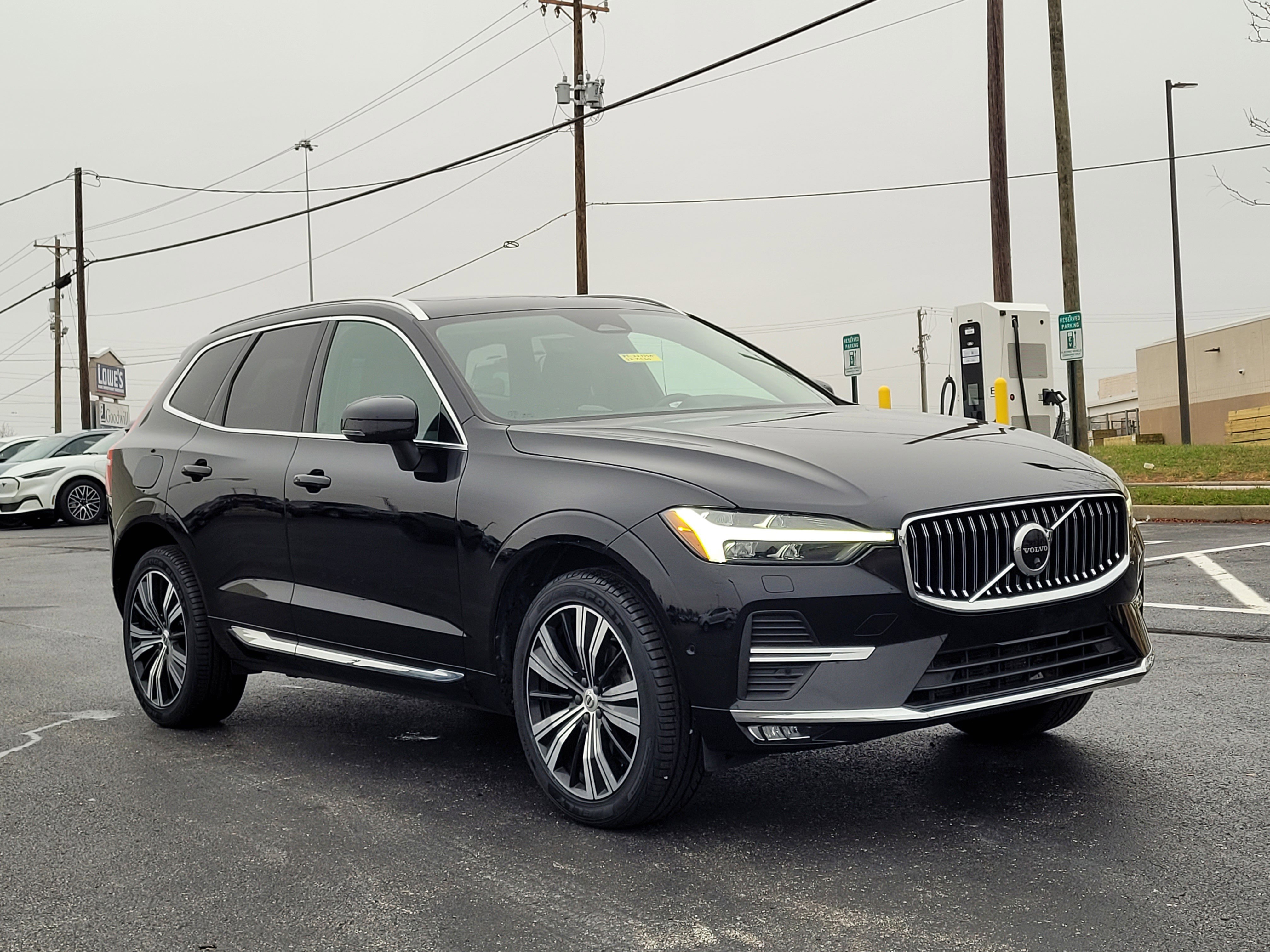 Used 2022 Volvo XC60 B5 Inscription w/ Advanced Package