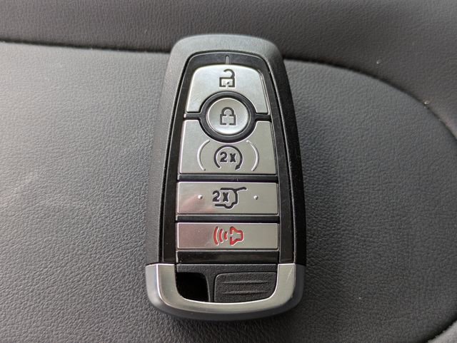 Certified 2025 Ford Expedition Platinum AWD/4WD image 30