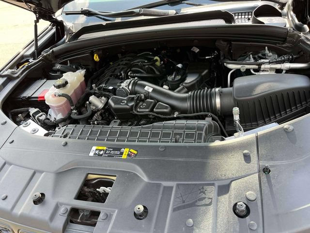 Used 2025 Jeep Grand Cherokee Altitude AWD/4WD image 13