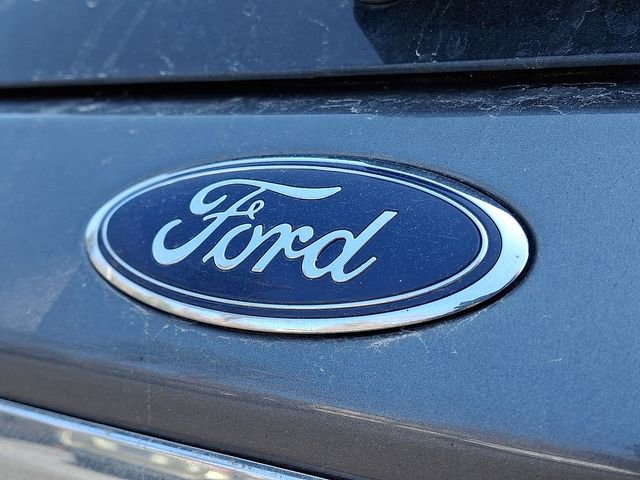 Certified 2022 Ford Explorer XLT w/ Equipment Group 202A AWD/4WD image 30