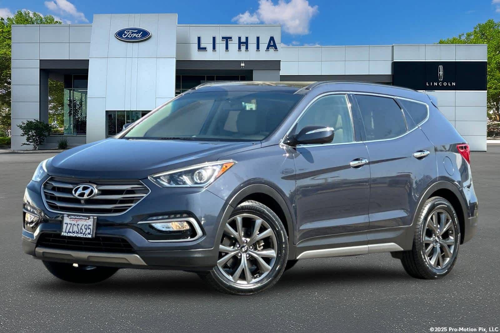 Used 2017 Hyundai Santa Fe Sport AWD/4WD image 1