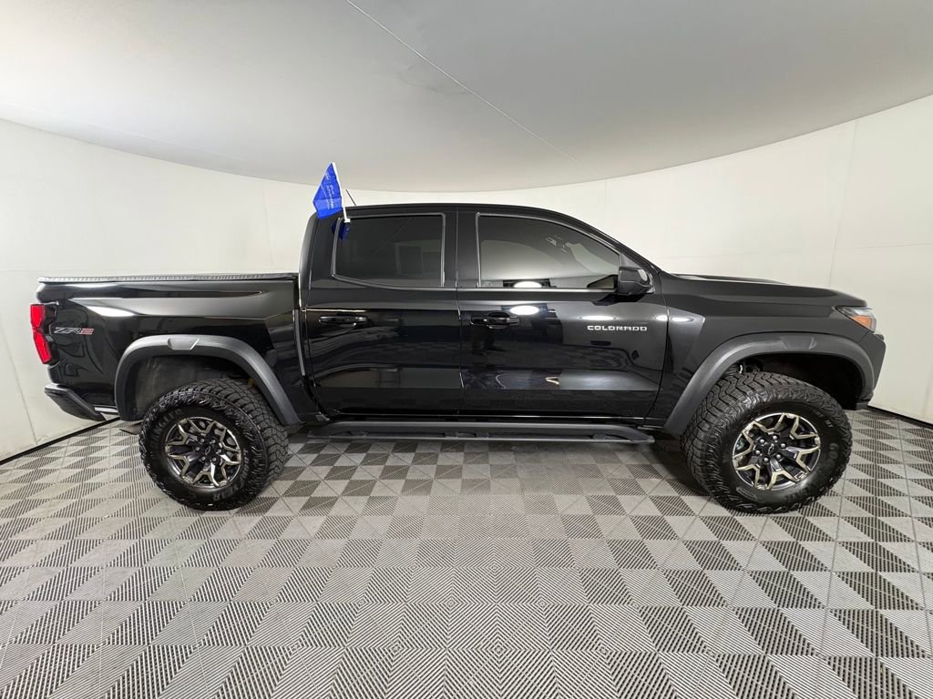 Used 2024 Chevrolet Colorado ZR2 w/ Technology Package image 6