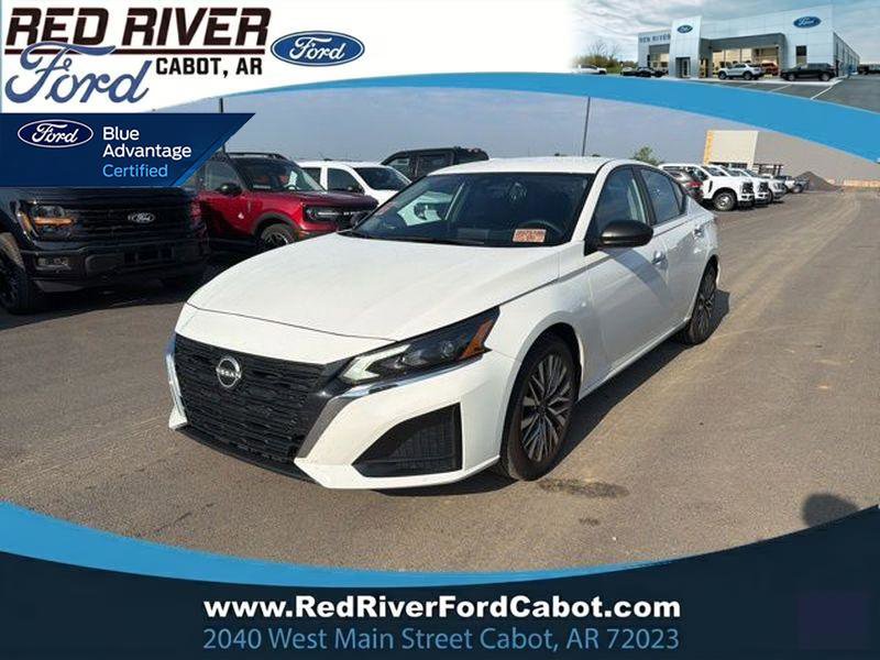 Used 2025 Nissan Altima 2.5 SV