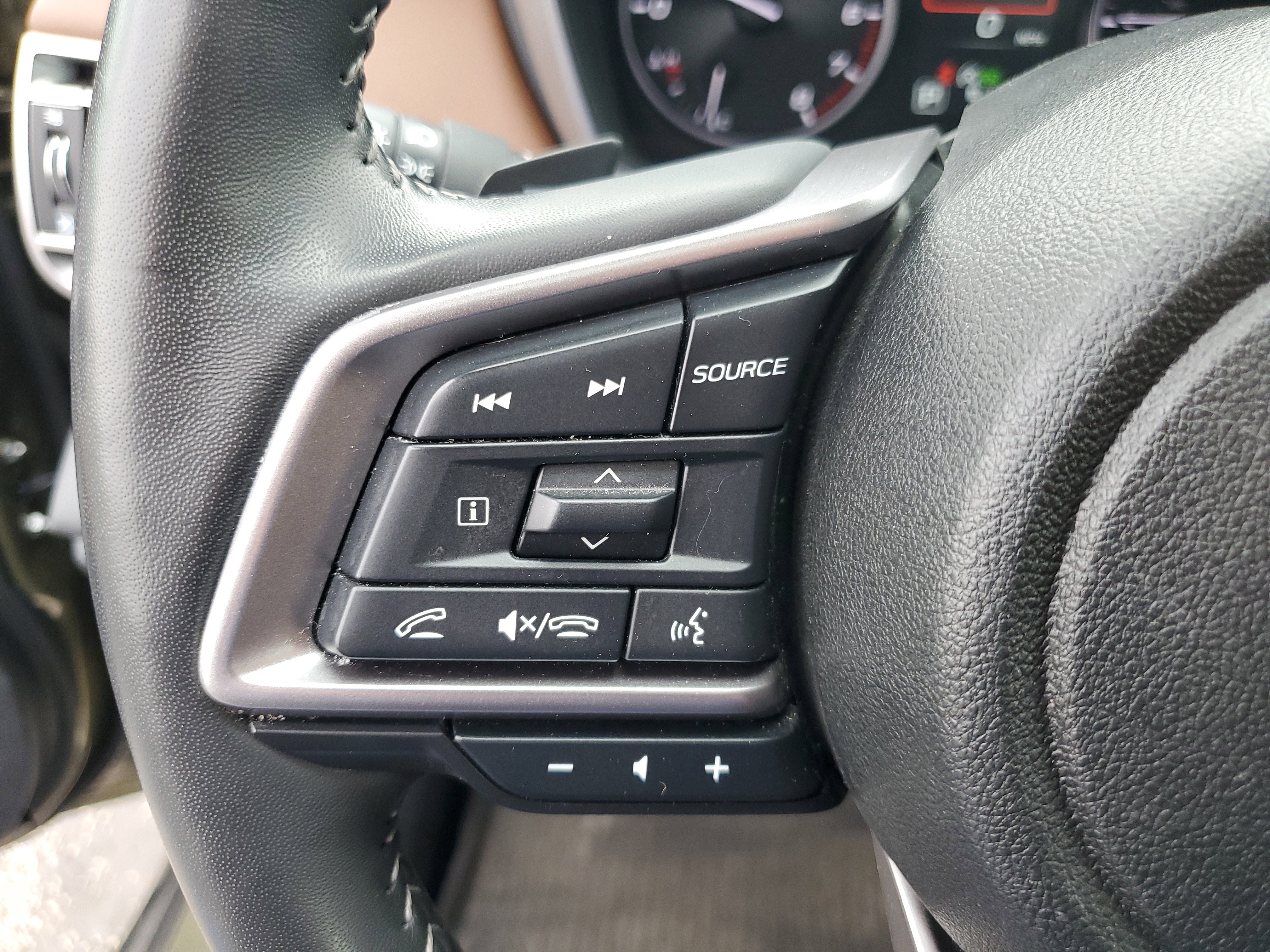 Used 2024 Subaru Outback Touring AWD/4WD image 29