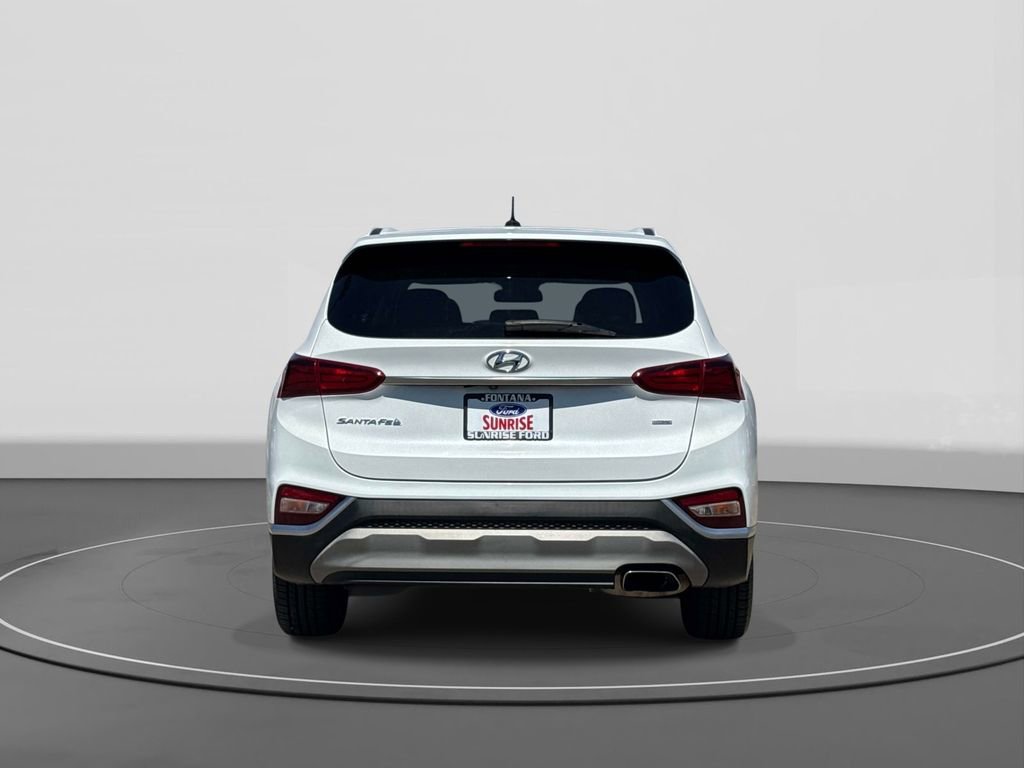 Used 2019 Hyundai Santa Fe SE AWD/4WD image 6
