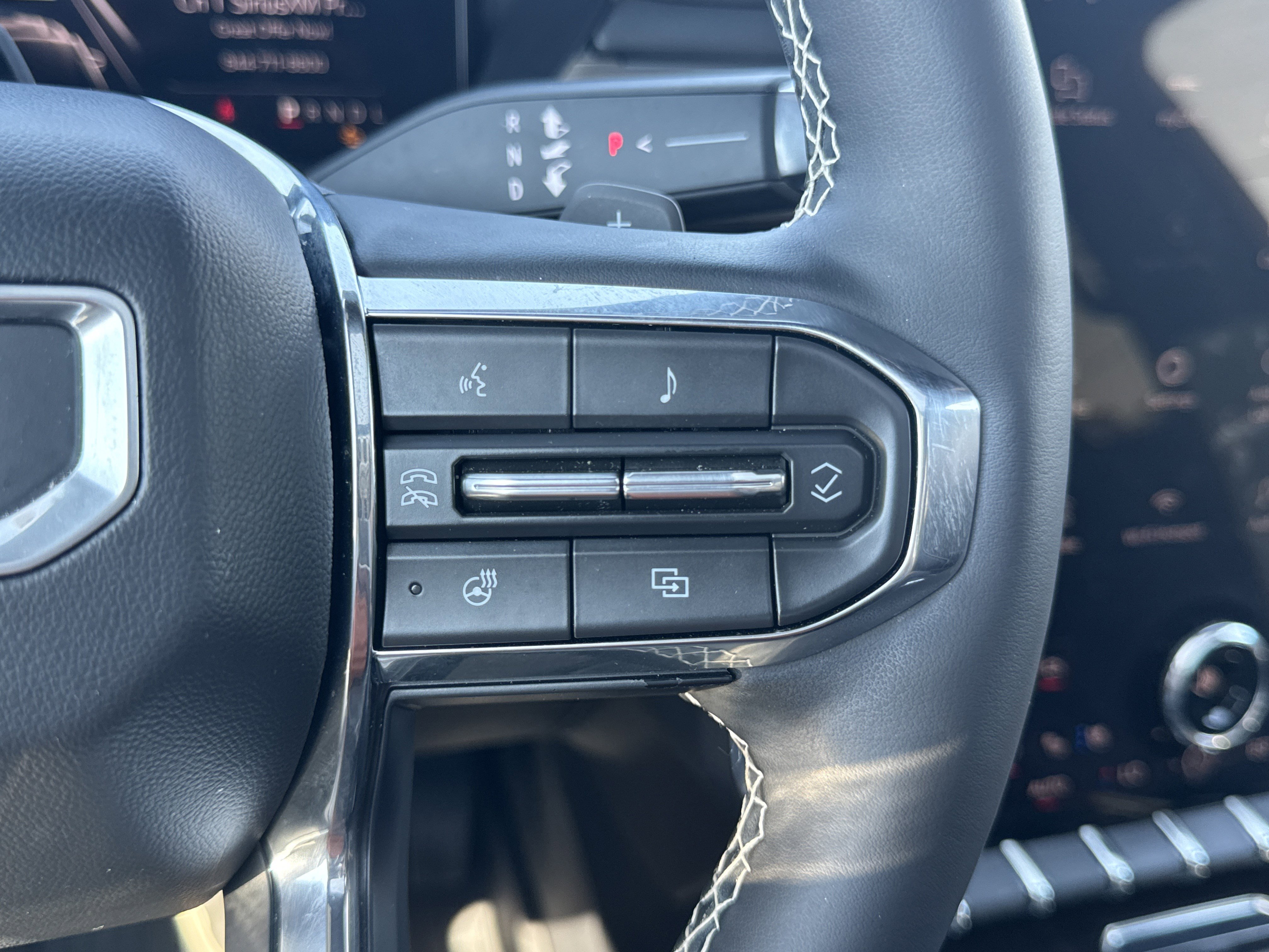 Used 2024 GMC Acadia Denali w/ Super Cruise Package image 35