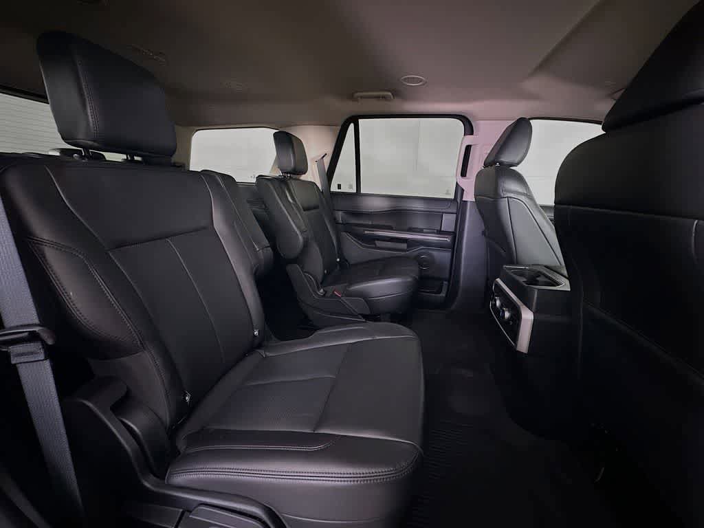 Certified 2022 Ford Expedition XLT RWD image 32