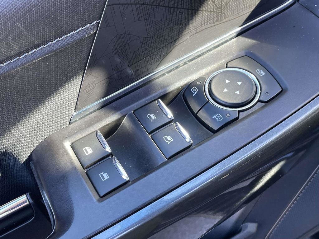 Certified 2022 Ford F150 XLT w/ Equipment Group 302A High image 16