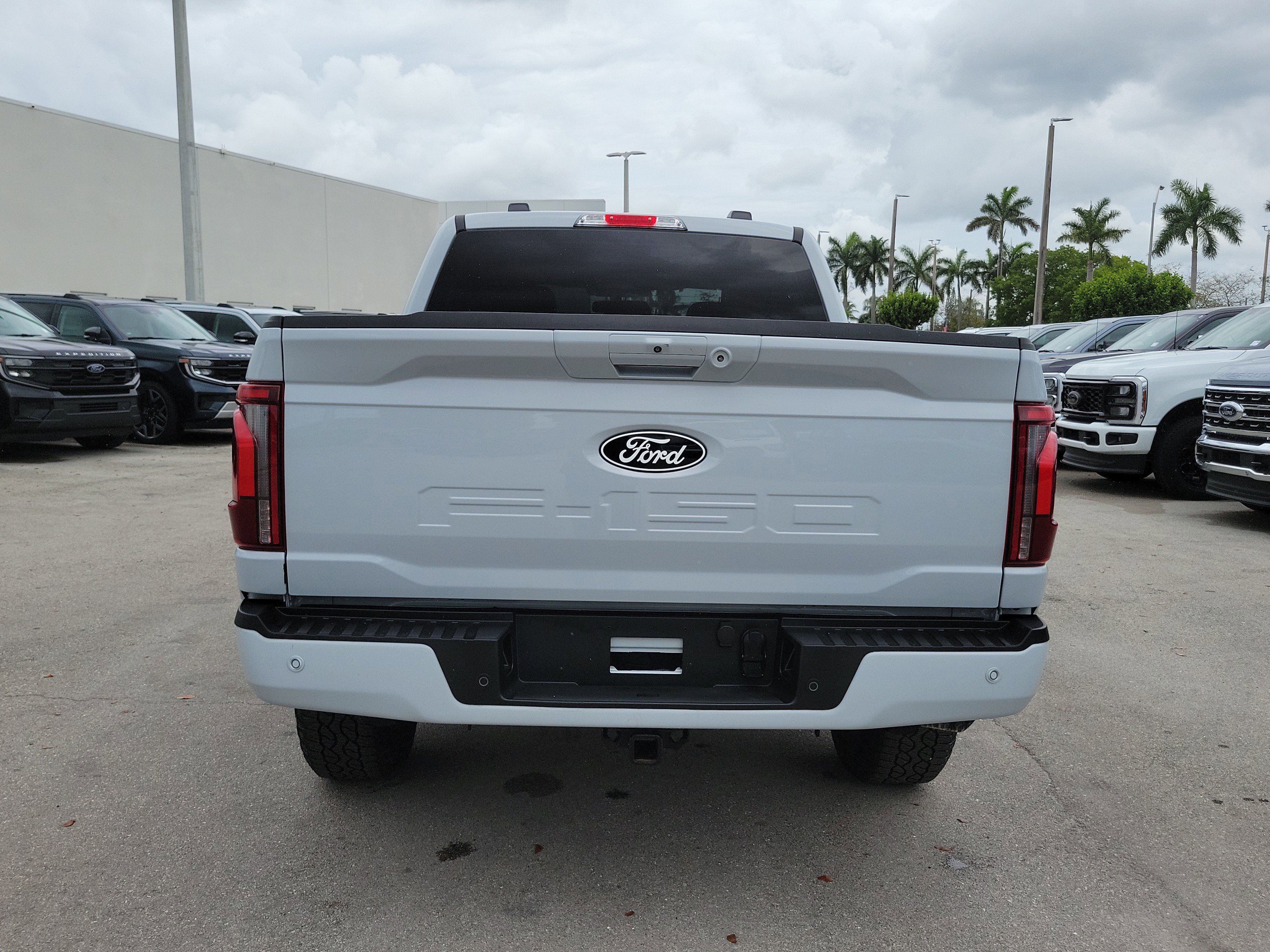Certified 2025 Ford F150 Lariat w/ FX4 Off-Road Package AWD/4WD image 6