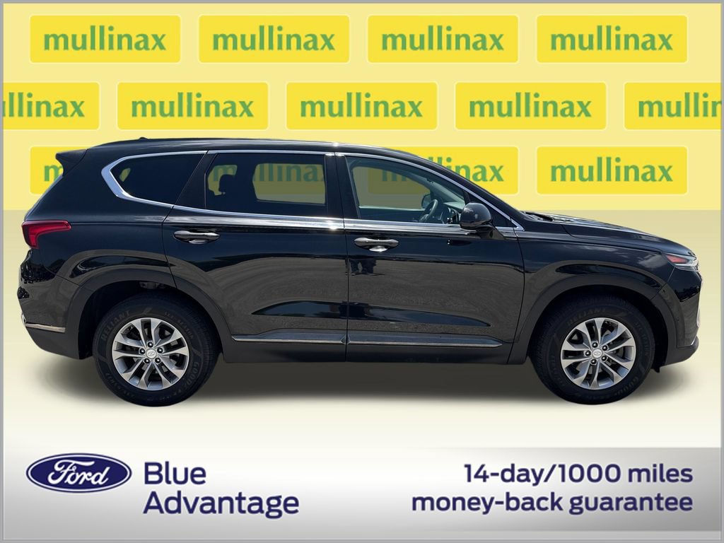 Used 2019 Hyundai Santa Fe SEL FWD image 2