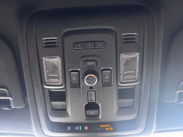 Used 2024 Chevrolet Tahoe High Country AWD/4WD image 28