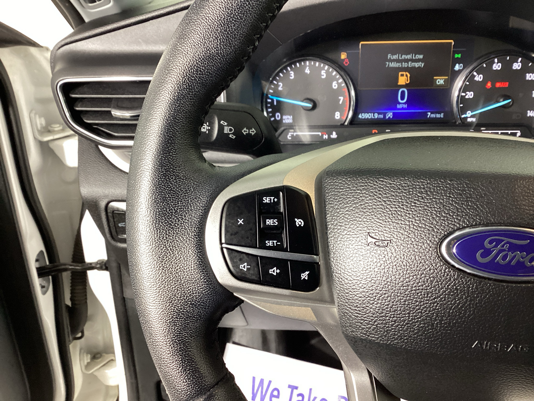 Certified 2023 Ford Explorer XLT w/ Equipment Group 202A AWD/4WD image 24