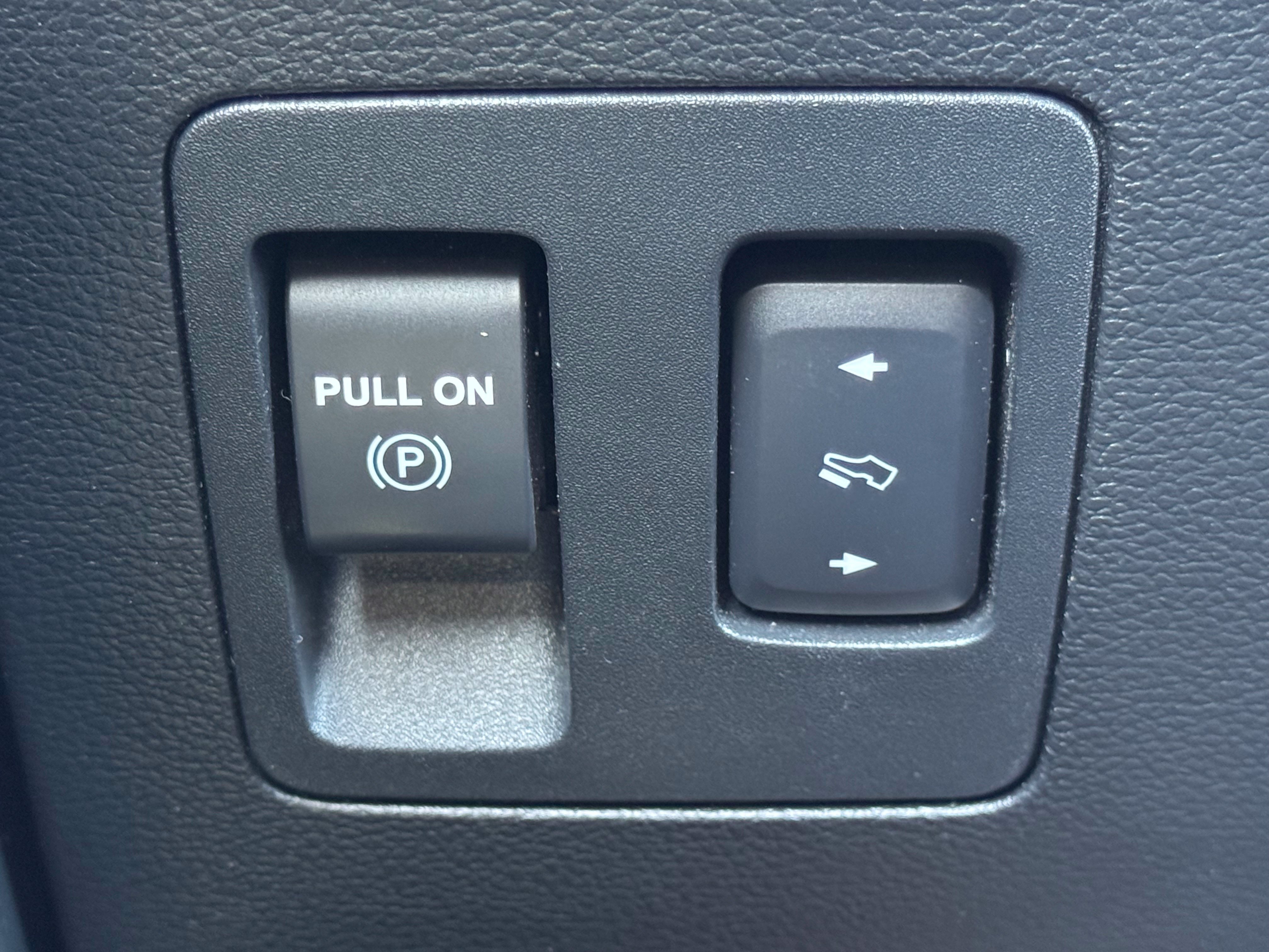 Certified 2019 Ford F150 Platinum w/ Equipment Group 701A Luxury AWD/4WD image 56