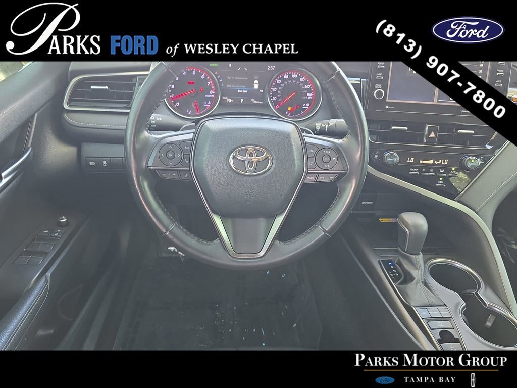 Used 2022 Toyota Camry XSE image 11