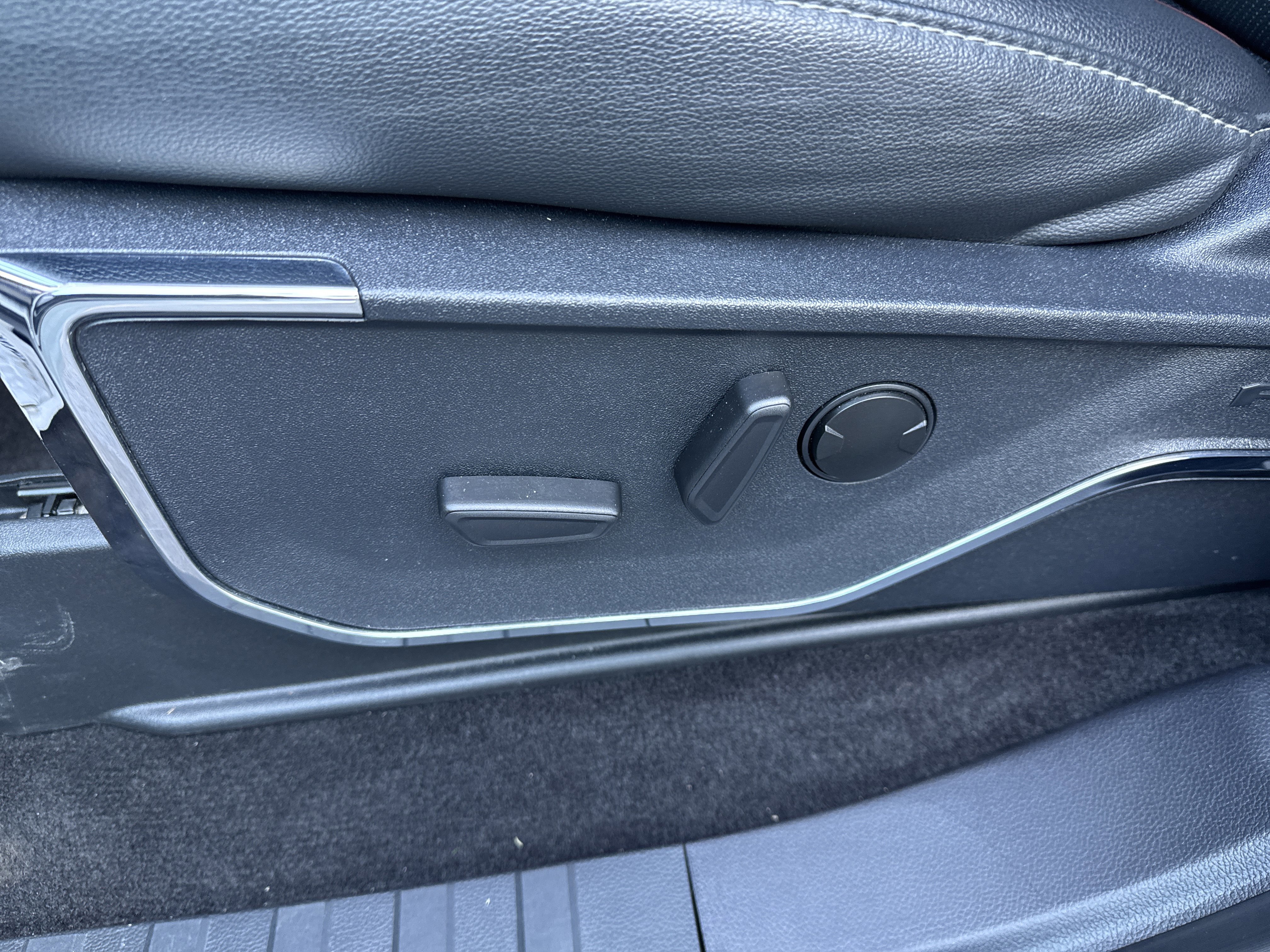 Certified 2023 Ford F150 Lariat image 11